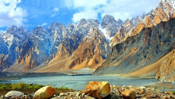 5 Days Tour to Hunza - Khunjerab